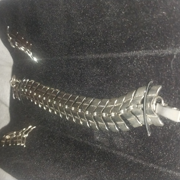 Estate Sale Vintage Silver - Picture 5 of 9